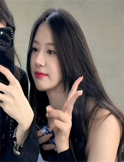 人物深度分析：闪婚老公马甲震惊全球中的表演细节的精准把握与艺术处理 感受人物塑造的匠心